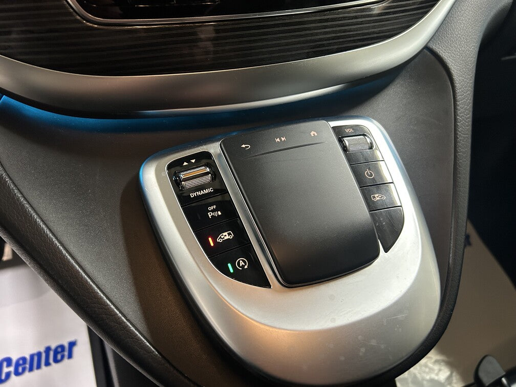 Mercedes-Benz V 250d 3.2t Avantgarde 9G-tronic 8-sits Extra Lång 190hk, 2021.