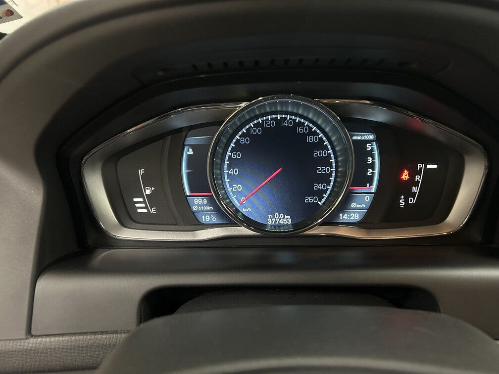 Volvo XC60 D4 AWD Aut Summum 163hk Skinn Nav 2014