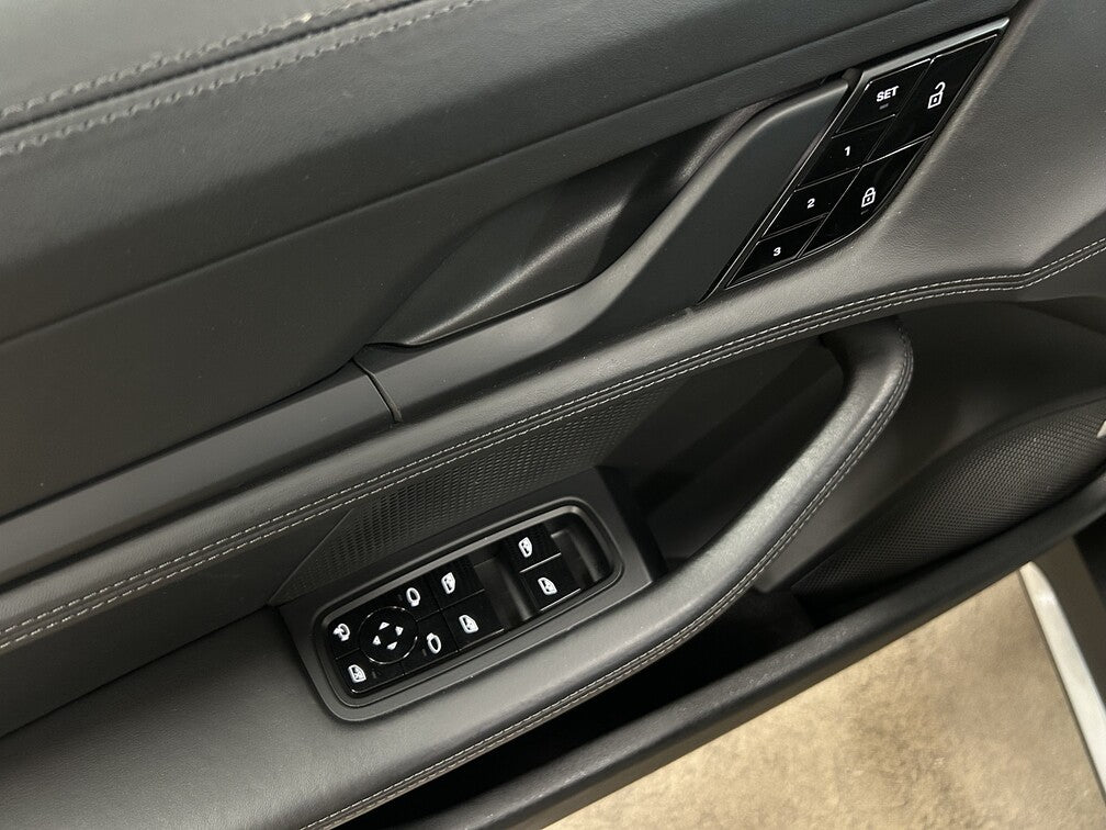 Porsche Taycan Turbo Direct Drive/Automatic, 625hk, 2020