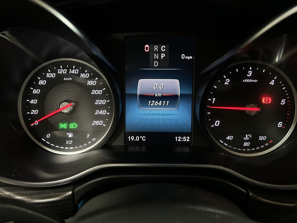 Mercedes-Benz V 250d 3.2t Avantgarde 9G-tronic 8-sits Extra Lång 190hk, 2021.