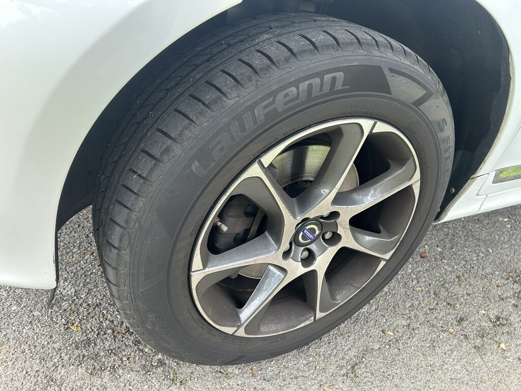 Volvo XC60 D4 FWD Aut Summum 181hk Skinn Nav 2015