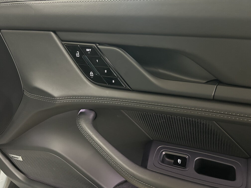 Porsche Taycan Turbo Direct Drive/Automatic, 625hk, 2020