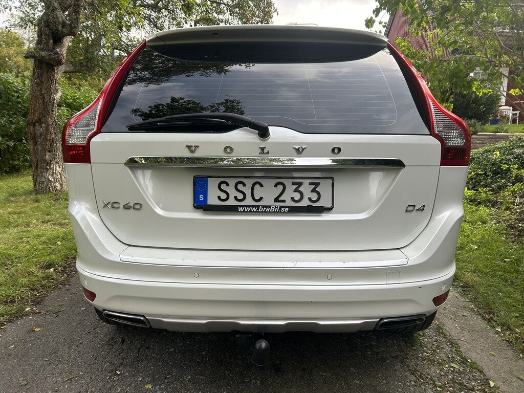 Volvo XC60 D4 FWD Aut Summum 181hk Skinn Nav 2015