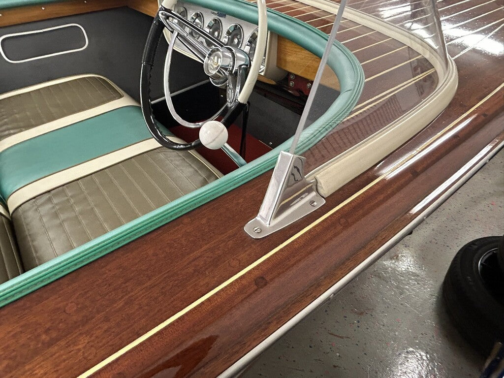 Chris Craft Capri 1961 19 fot