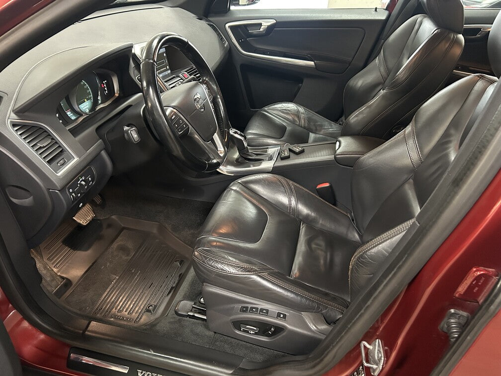 Volvo XC60 D4 AWD Aut Summum 163hk Skinn Nav 2014