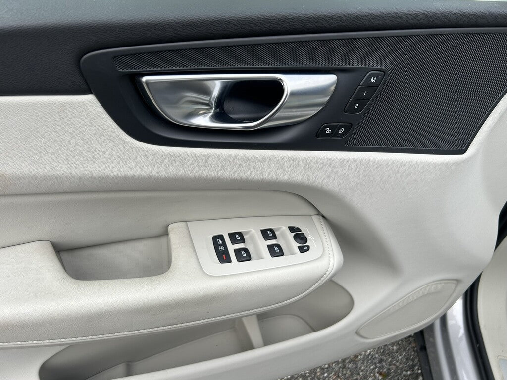 Volvo XC60 Recharge T6 II AWD Plus Bright Edition Geartronic, 350hk, 2024