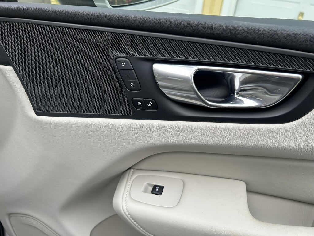 Volvo XC60 Recharge T6 II AWD Plus Bright Edition Geartronic, 350hk, 2024