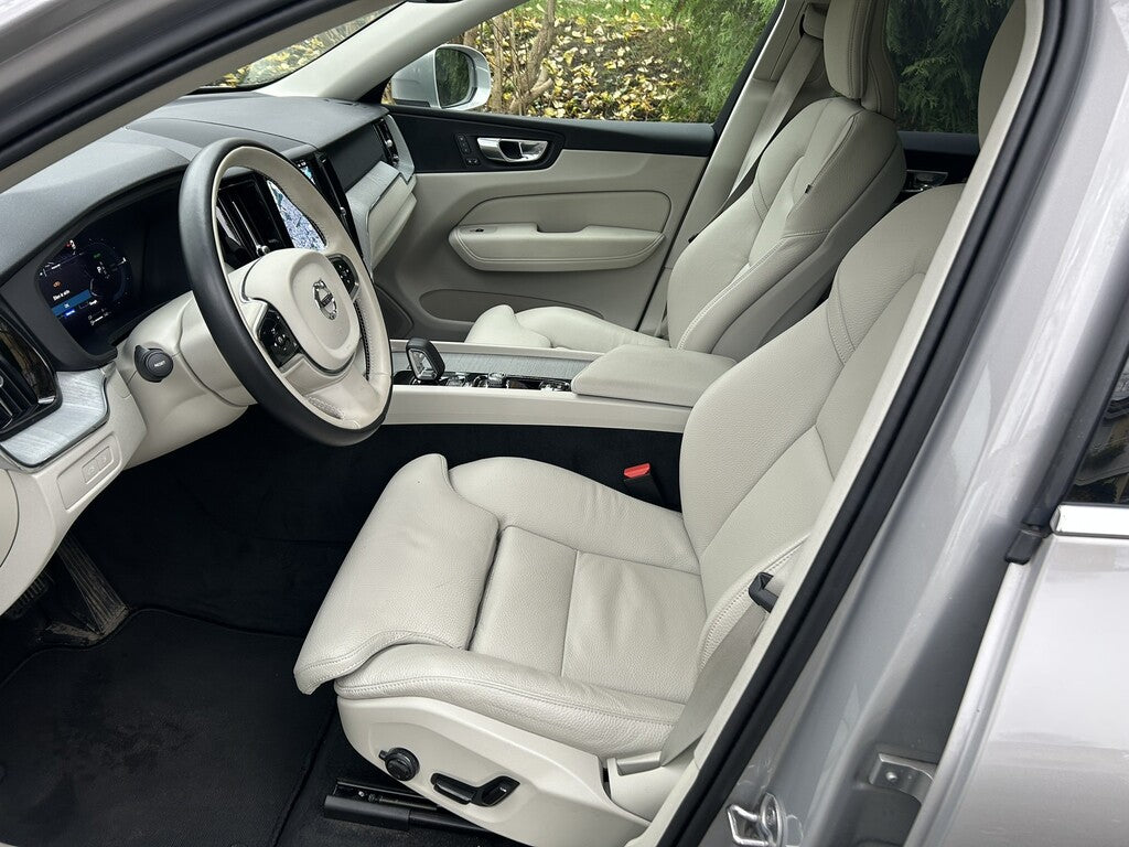 Volvo XC60 Recharge T6 II AWD Plus Bright Edition Geartronic, 350hk, 2024