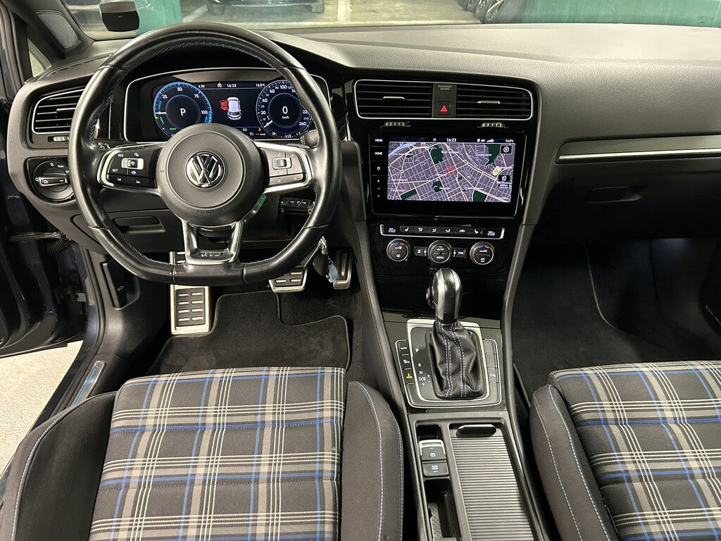 Volkswagen Golf GTE 1.4 TSI DSG Sekventiell, Pluspaket, Nav, Värmare, 204hk, 2020.