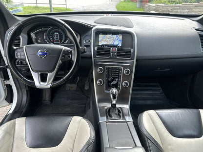 Volvo XC60 D4 FWD Aut Summum 181hk Skinn Nav 2015